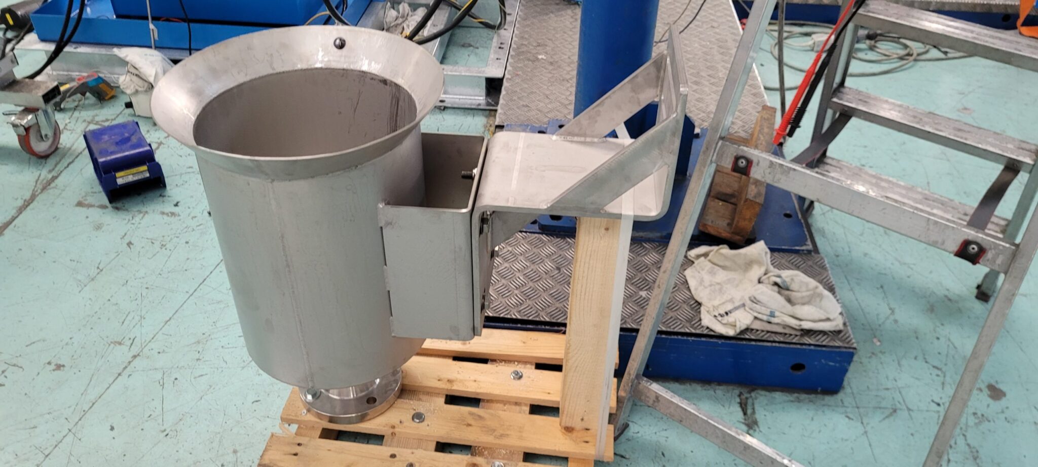 Semi-automatic loading arm for tar oil - SABIC