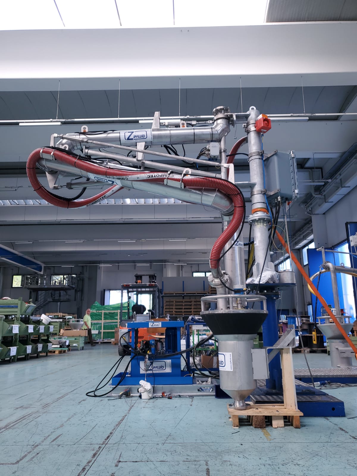 Semi-automatic loading arm for tar oil - SABIC